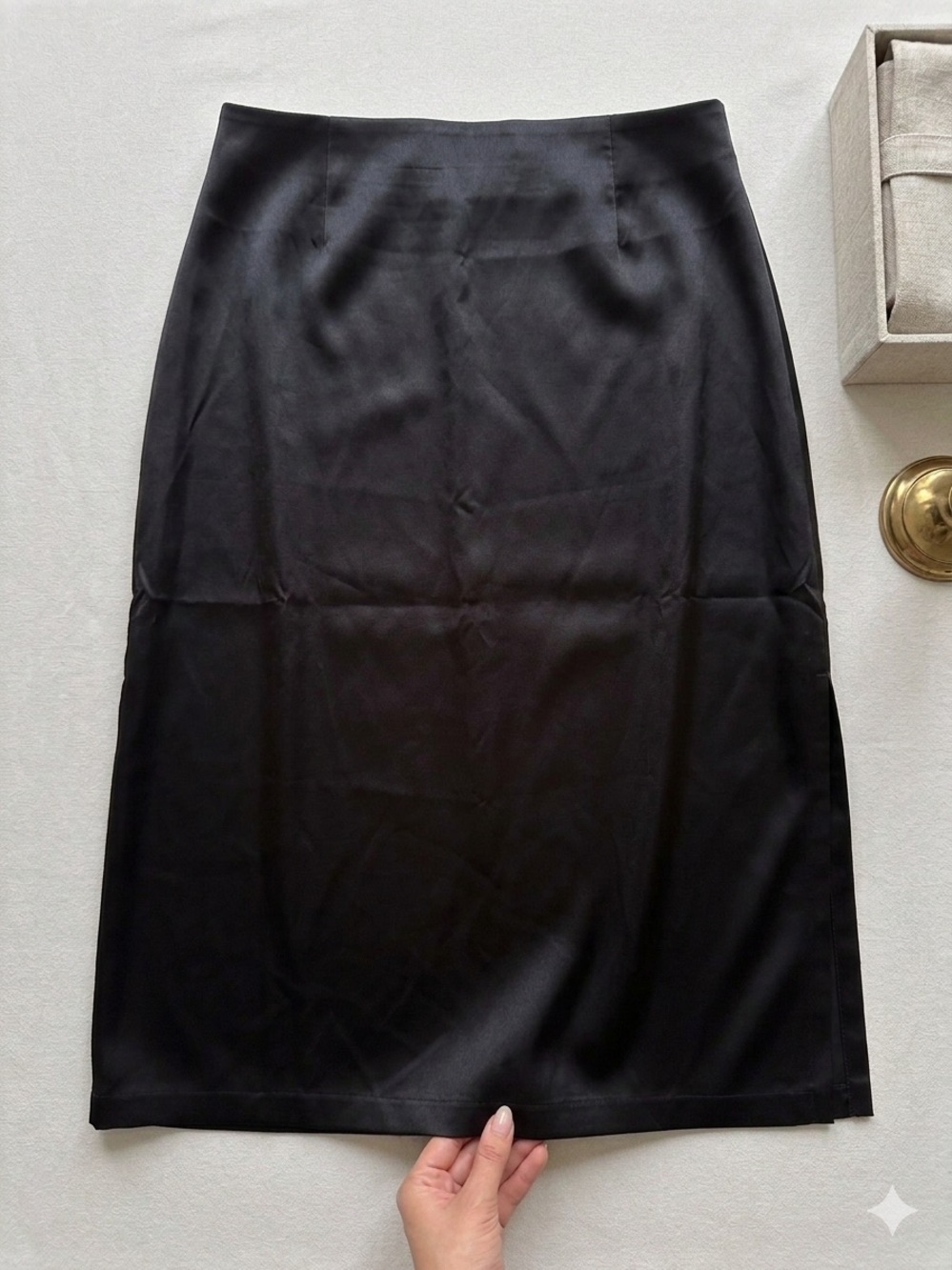 Old Navy Black Pencil Skirt - Sleek Work-to-Event Style